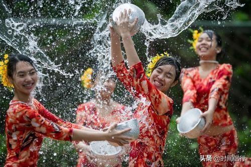 中国现有五十六个民族，同做为中国华夏儿女