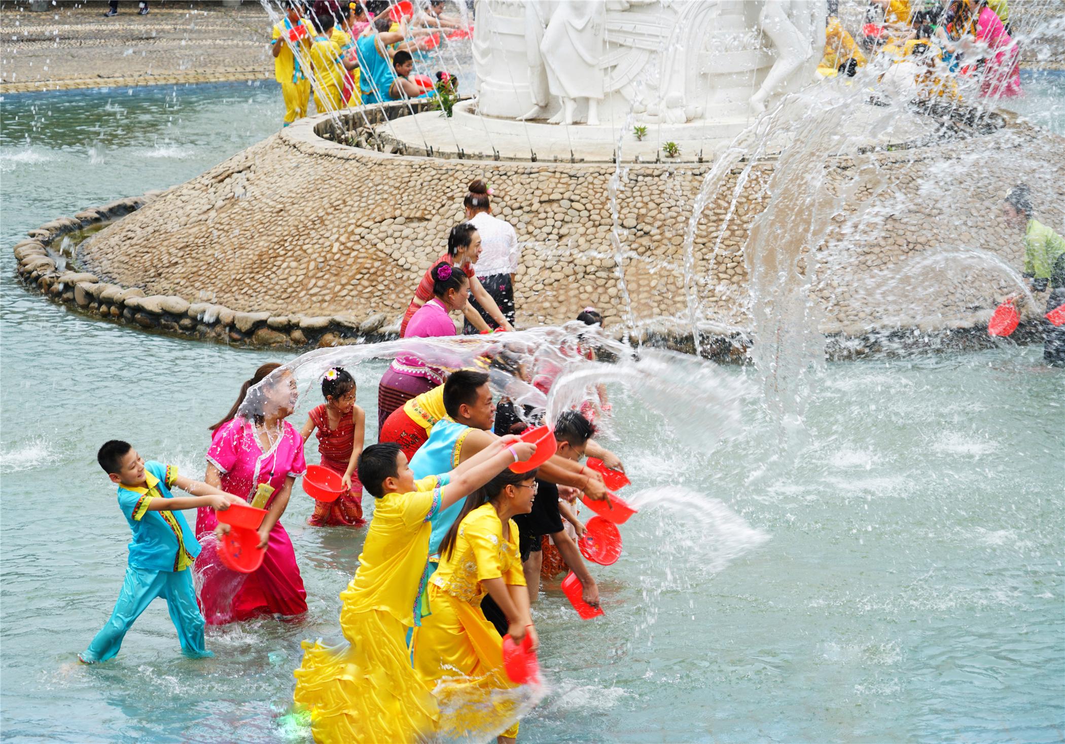 亲子旅行来到西双版纳，每一天都会有小惊喜，大家都知道