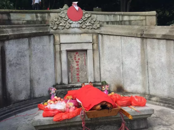 70 年来宗亲首次一起祭先祖，苏绍箕后人齐聚苏家山胜迹